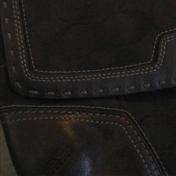 Coach - Picture 5 of 15